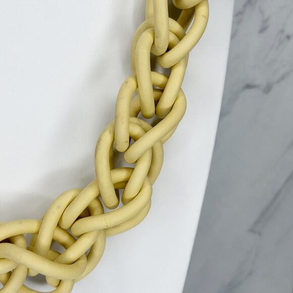 Chunky Pale Yellow Silver Chain Link Statement Necklace Stretchy ✨ - Picture 7 of 9